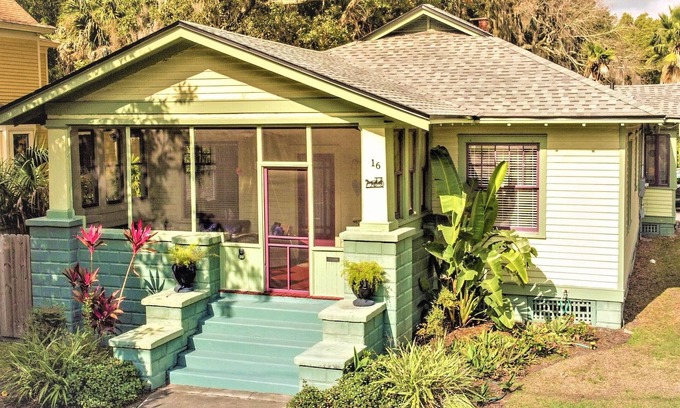 Downtown Historic District Cottage | “Wicked Easy” walk downtown - Enjoy 6 rms one house living - 16 Carrera St