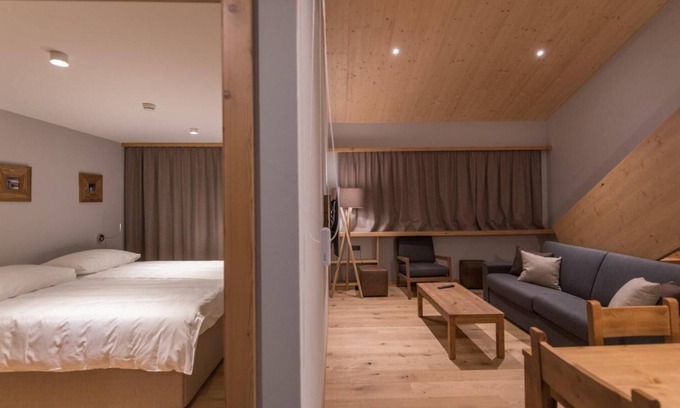 Vercorin Apartment | Wifi, ski-in/ski-out & foot of the slopes, sauna, hammam, tv, ski locker, 79m², Vercorin