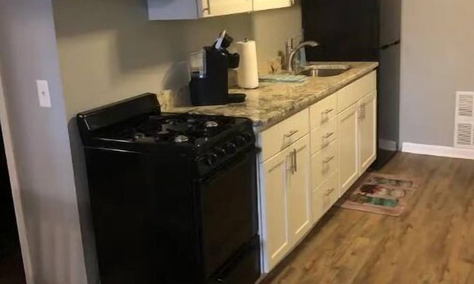Sherman Hill Apartment | Will Make Your Stay in Every Way!