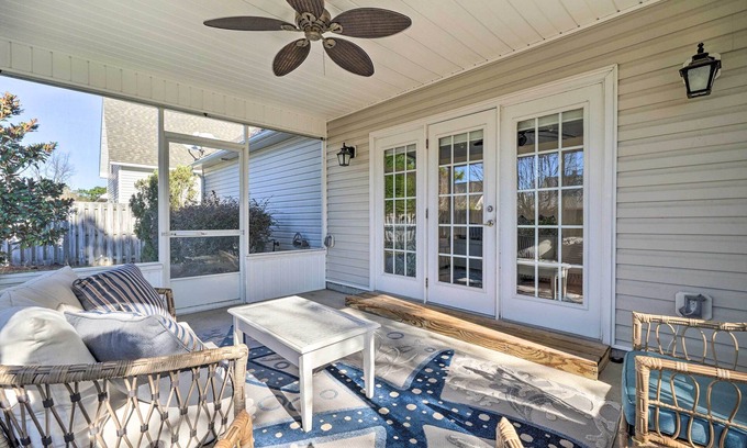 Myrtle Grove House | Wilmington Vacation Home Near Beaches!