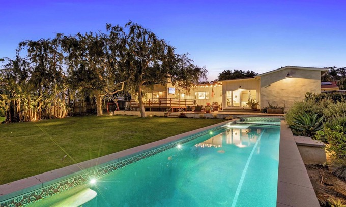 Olde Carlsbad House | Wilson Ranch- Charming 1/2 acre, 3 bedroom in coastal Old Carlsbad.
