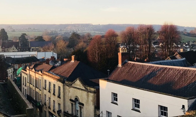 Stroud Apartment | Windows Over Stroud Penthouse apartment with views