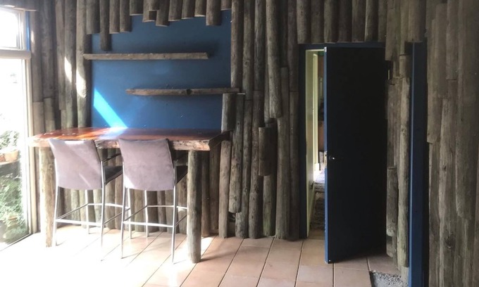 Waipara Bed & Breakfast | Wine Vineyard B & B with Room service