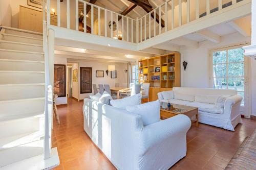 Pezenas House | Winemaker's Home By Pézenas Vineyards