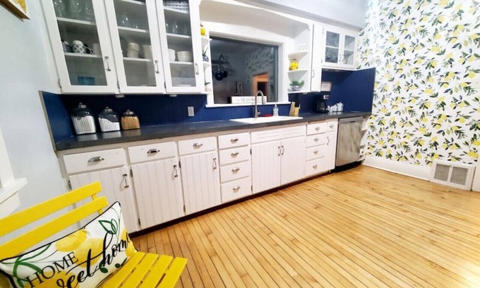 Alpena House | Winter Monthly Rates|Spacious