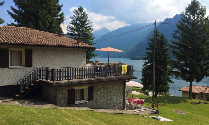 Idro Apartment | With large terrace and panoramic view
