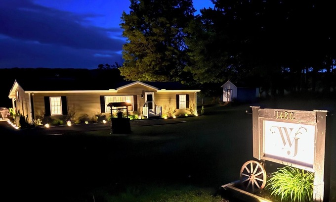 French Creek House | WJ's Countryside Retreat - Minutes from Peek'n Peak Resort & Findley Lake, NY !