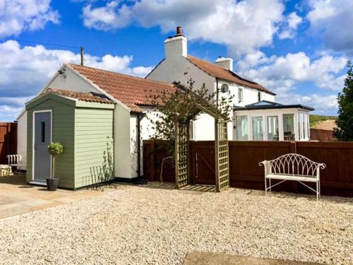 Muston House | Wold Cottage