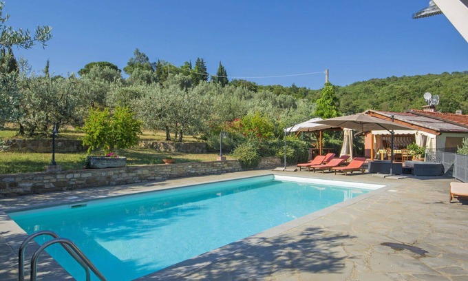 Pieve a Presciano Villa | Wonderful private villa with private pool, WIFI, TV, patio, pets allowed and panoramic view
