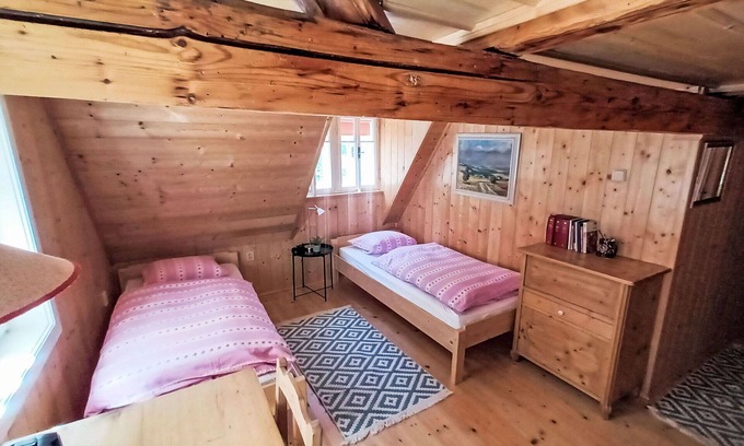 Korenov Villa | Wonderful private villa for 5 people with WIFI, terrace and parking