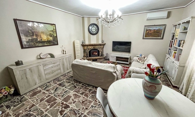 Acqui Terme House | Wonderful private villa with WIFI, A/C, TV, terrace, pets allowed, panoramic view and parking