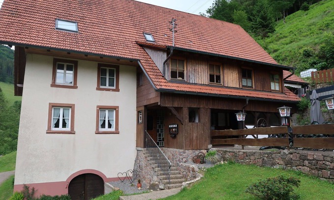 Obersimonswald House | Wonderful private villa for 18 guests with WIFI, TV, terrace and pets allowed