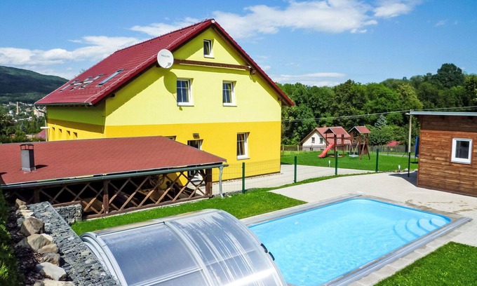 Jilove House | Wonderful private villa for 18 guests with WIFI, private pool, hot tub, TV, patio and parking