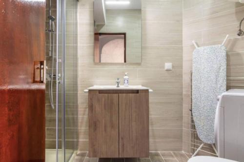 Cascais Apartment | Wonderful Studio in Cascais with Sea View