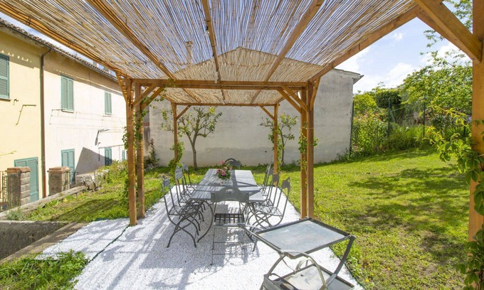 Capodimonte House | Wonderful villa for 12 guests with A/C, WIFI, TV, terrace and pets allowed
