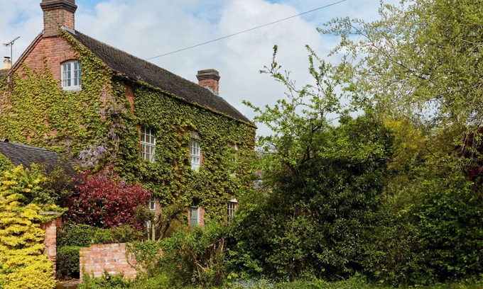 Dalbury Lees House | Wonderful villa for 10 guests with WIFI and TV