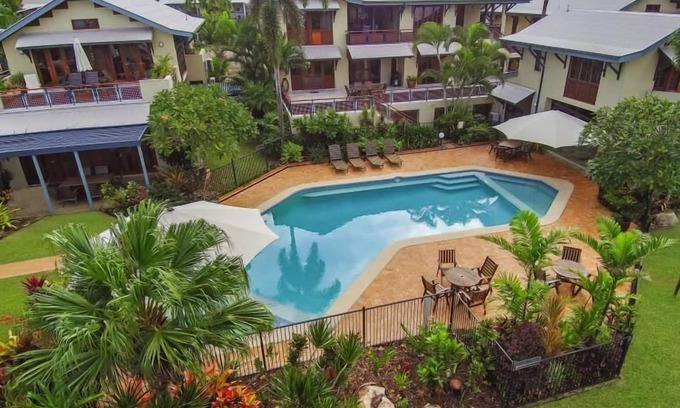 Wongaling Beach Apartment | Wongalinga Absolute Beachfront 2 Bedroom