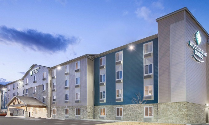 Madison Hotel | WoodSpring Suites Nashville near Rivergate