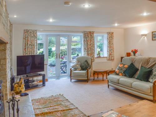 Lydney House | Wren Cottage