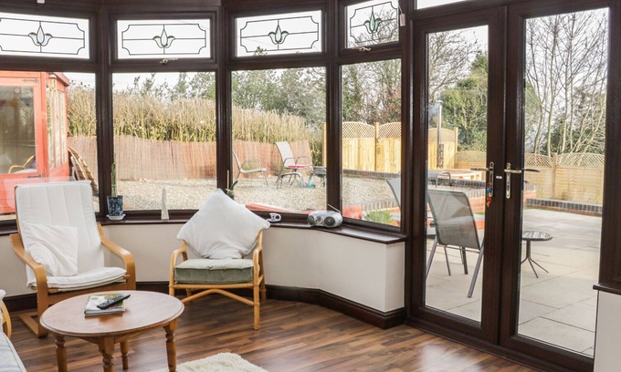Angelbank Cottage | WRENS NEST, pet friendly, with open fire in Hopton Wafers