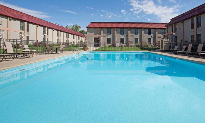 Cody House | Wyoming Adventure! 2 Great Units, Outdoor Pool, Short Drive to Old Trail Town!