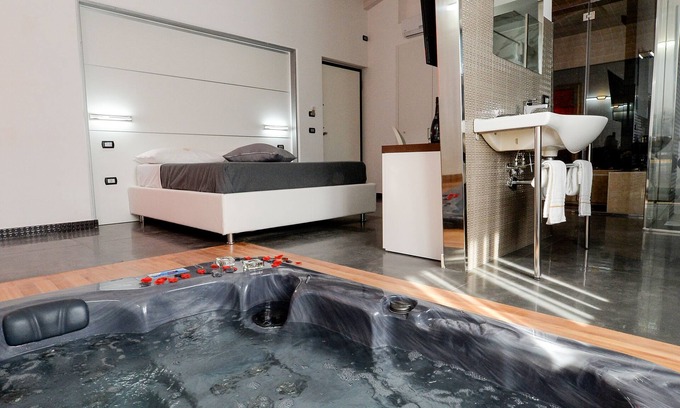 Saviano House | X Hotel