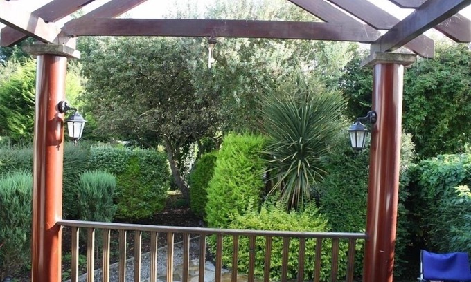Clontarf House | Xclsve Hstric Sburb Clontarf, Clse 5k Dtwn N Bch Bay Rst Bar