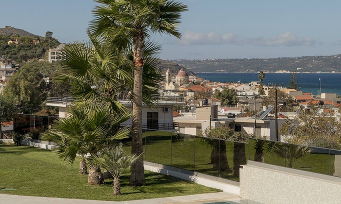 Kalyves Apartment | Xenodiki, Amphimatrion Luxe Apt, 750m to the beach, common pool & lovely view