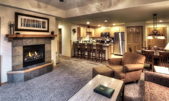 Four O'Clock Condo | XMAS SKIING AT GRAND TIMBER LODGE in BRECK 12/20/25-12/27/25.