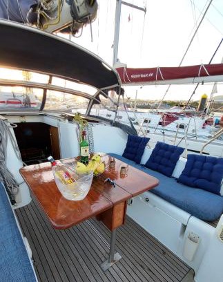 Las Galletas Boat Rental | Yacht Oceanis Clipper