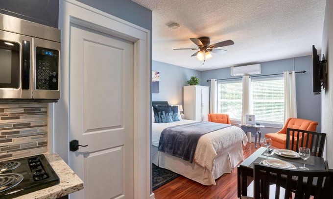 Newberg House | Yamhill Flats: Suite #2