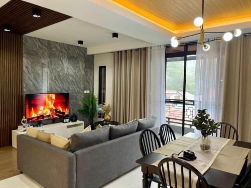 Military Cut-off Apartment | Yanna's Unit - 3Bedroom with Breakfast