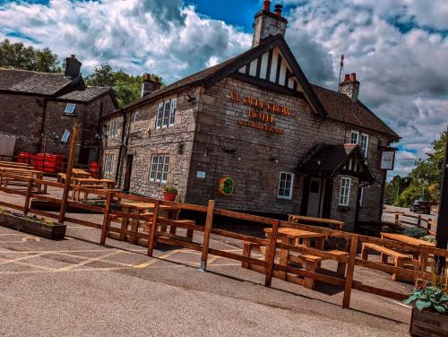 Cauldon Low Hotel | Ye Olde Crown Inn