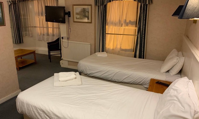 Ryde Hotel | Yelf's Hotel