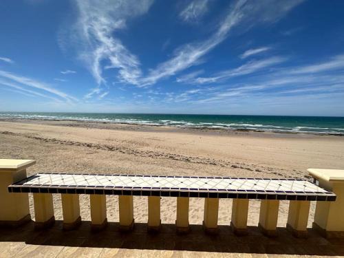 Las Conchas Villa | Yellow Rose