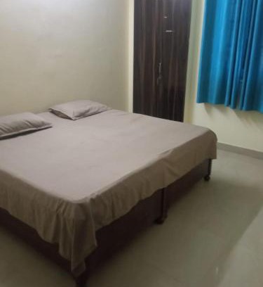 Rishikesh Apartment | Yog Kul HomeStay - Budget
