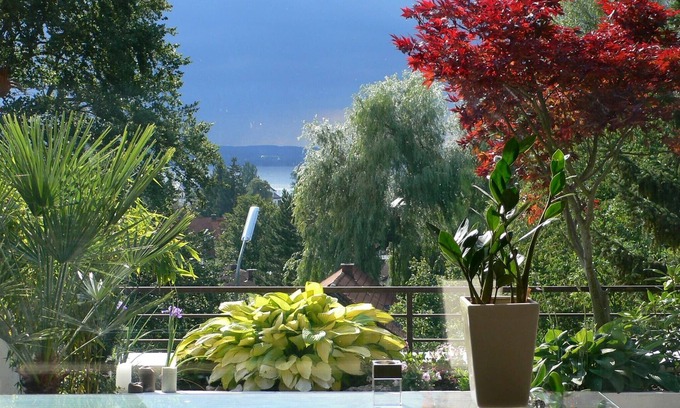 Herrsching am Ammersee Apartment | Your AmmerSeeblick! Everything within walking distance. Lake, beach, restaurants, stores.