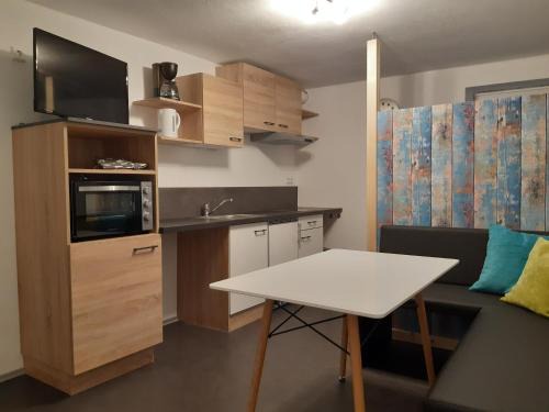 Roppen Apartment | Your BaseCamp!