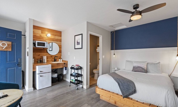 Long Beach Hotel | Your Home Away From Home! Pet-friendly, Free Parking, Near Long Beach Boardwalk