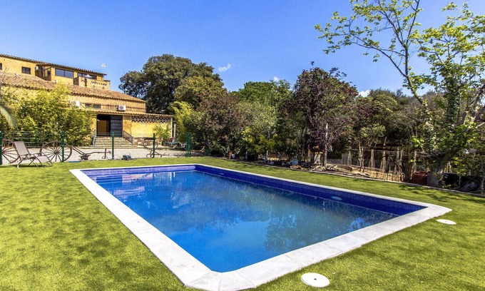 Bigues I Riells Villa | Your own private hotel 30 min to BCN for 25 guests