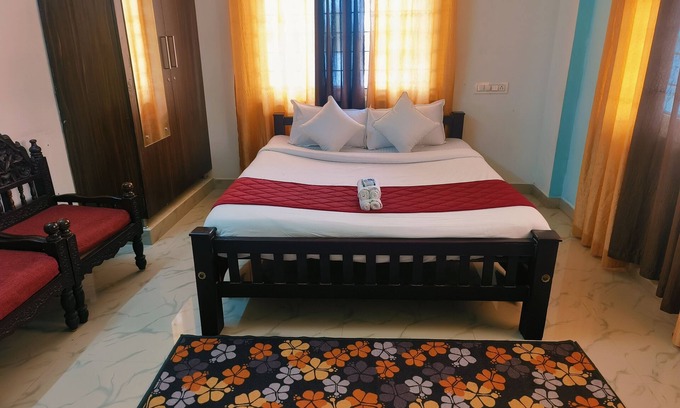 Kochi Hotel | YOUR PERFECT STAY IN KOCHI ALL AROUND 3 KM , NEAR TO LULU MALL, 3 KM TO STATIONS