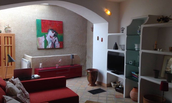 Rognes House | "Your pied à terre in Provence"