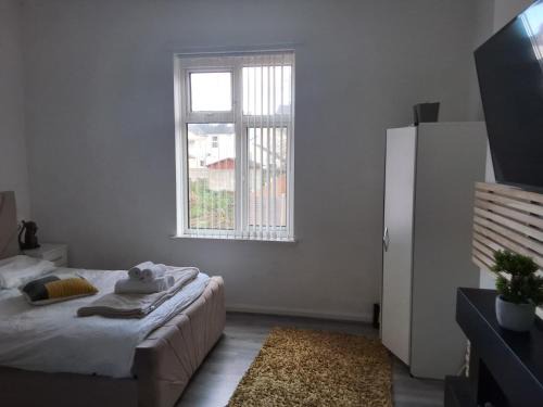 Balti Triangle House | Zak Air B&B Stay 9 people's