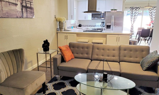 Camelback East Condo | Zen King Bed Condo