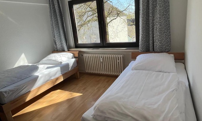 Steele House | Zimmer für Monteure, Handwerker oder Reisende