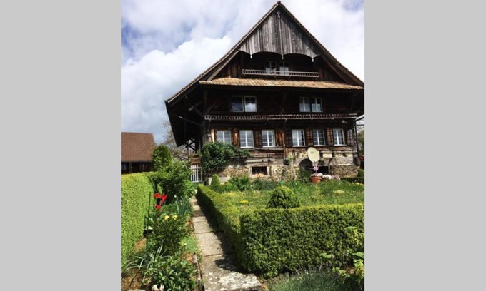 Knonau Ski Chalet | Zimmer in schmuckem Stöckli mit atemberaubender Aussicht
