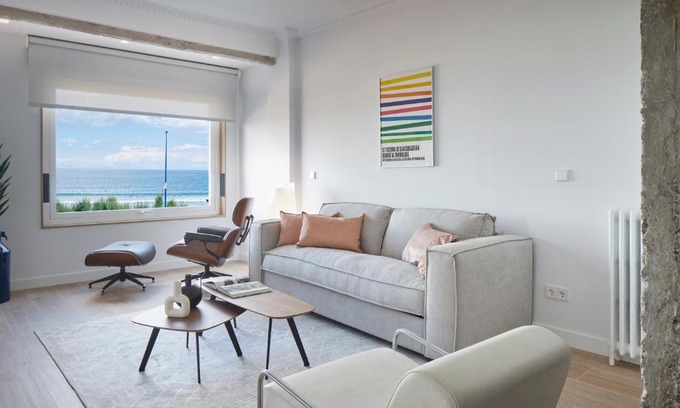Gros Apartment | Zinemaldi Suite by FeelFree Rentals