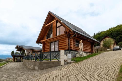Valca Ski Chalet | Zrub Jánošík
