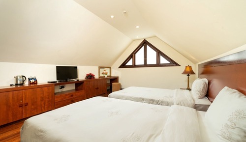 Deluxe Villa, 4 Bedrooms, Partial Ocean View