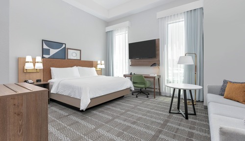 Studio Suite, 1 King Bed, Accessible Bathtub (Mobility Accessible)